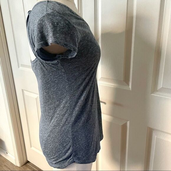 Om Girl blue short sleeved top with open back - Picture 3 of 8